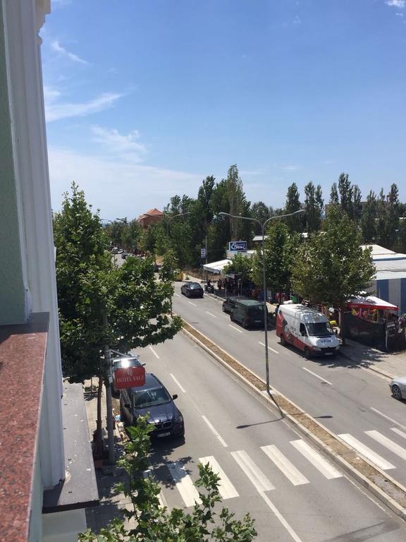 Velipoja Apartments Luaran gambar