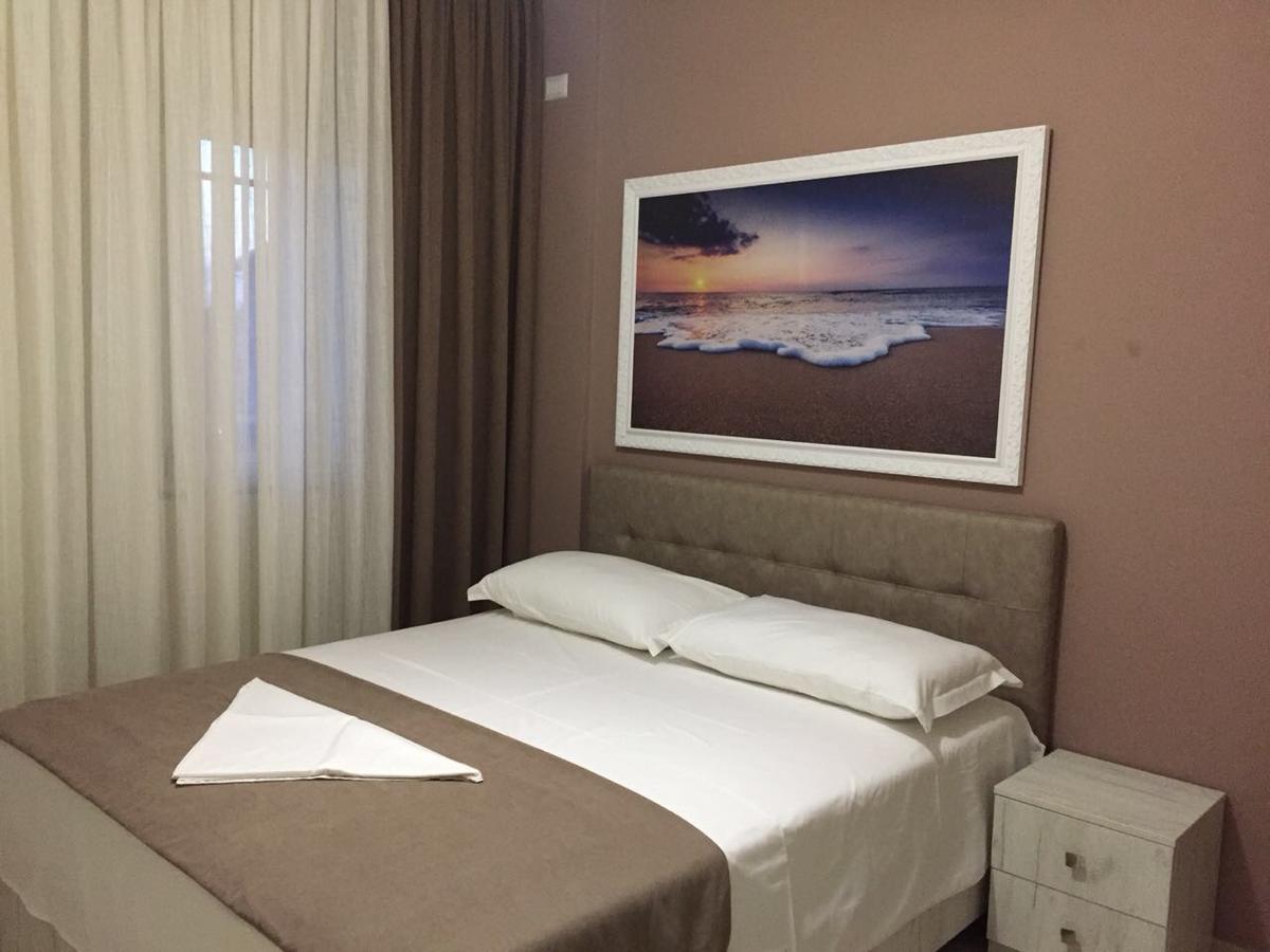 Velipoja Apartments Luaran gambar