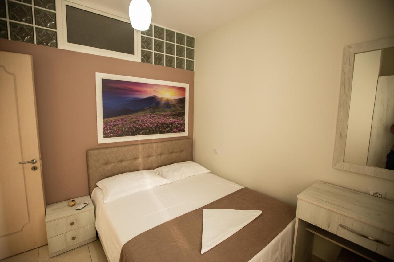 Velipoja Apartments Luaran gambar