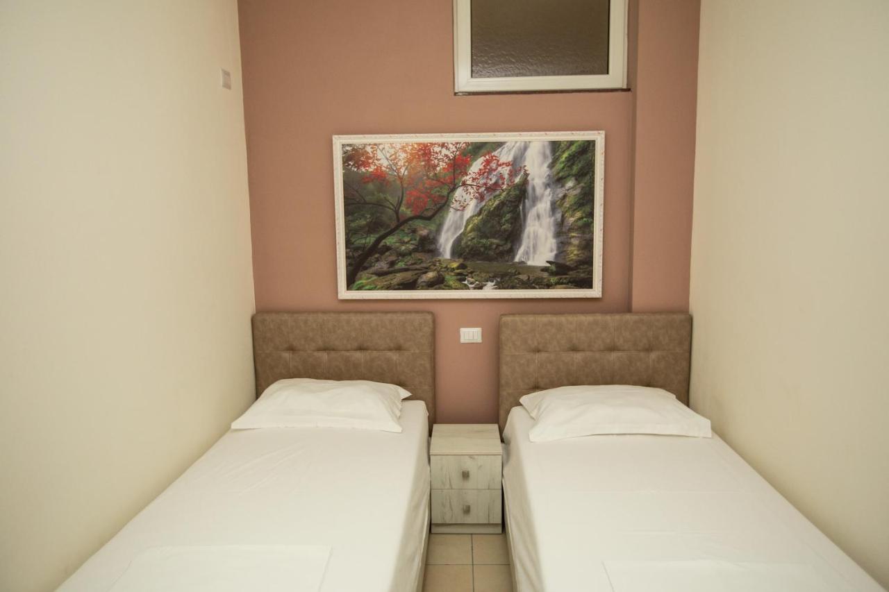 Velipoja Apartments Luaran gambar