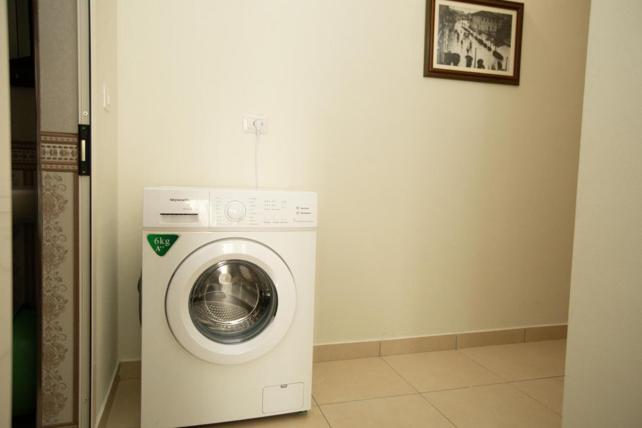 Velipoja Apartments Luaran gambar